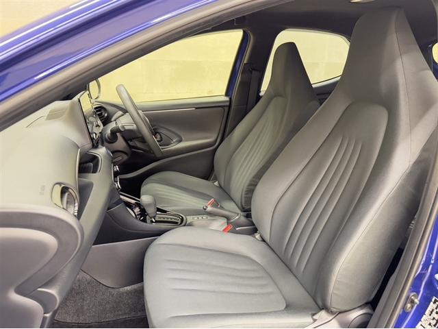 ヤリス ハイブリッドG 全周囲モニター ETC2.0 ディスプレイオーディオ ナビ Bluetooth ディスクプレーヤー クルーズコントロール 衝突被害軽減ブレーキ ペダル踏間違急発進抑制装置 車線逸脱警 オートハイビーム(18枚目)