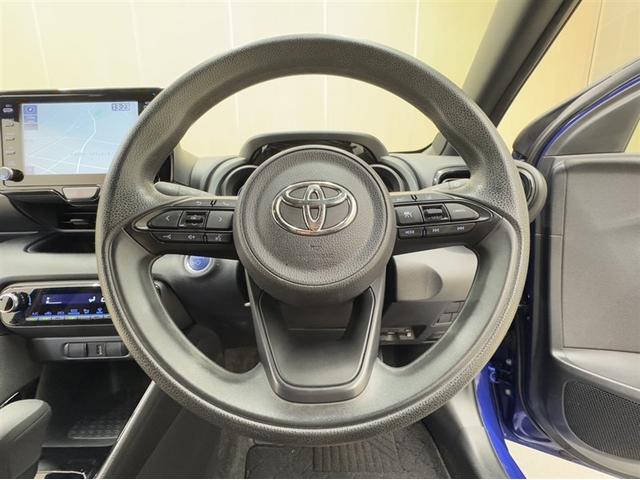 ヤリス ハイブリッドG 全周囲モニター ETC2.0 ディスプレイオーディオ ナビ Bluetooth ディスクプレーヤー クルーズコントロール 衝突被害軽減ブレーキ ペダル踏間違急発進抑制装置 車線逸脱警 オートハイビーム(24枚目)