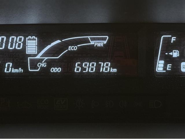 アクア Ｓ　衝突被害軽減ブレーキ　車線逸脱警報装置　オートハイビーム　フルセグ内蔵メモリーナビ　ＤＶＤ再生　Ｂｌｕｅｔｏｏｔｈ　バックモニター　スマートキー　ワンオーナー　整備記録簿　ＬＥＤライト＆フォグランプ（19枚目）