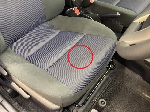 アクア Ｓ　衝突被害軽減ブレーキ　車線逸脱警報装置　オートハイビーム　フルセグ内蔵メモリーナビ　ＤＶＤ再生　Ｂｌｕｅｔｏｏｔｈ　バックモニター　スマートキー　ワンオーナー　整備記録簿　ＬＥＤライト＆フォグランプ（27枚目）