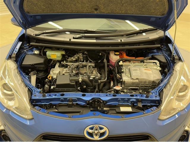 アクア Ｓ　衝突被害軽減ブレーキ　車線逸脱警報装置　オートハイビーム　フルセグ内蔵メモリーナビ　ＤＶＤ再生　Ｂｌｕｅｔｏｏｔｈ　バックモニター　スマートキー　ワンオーナー　整備記録簿　ＬＥＤライト＆フォグランプ（30枚目）