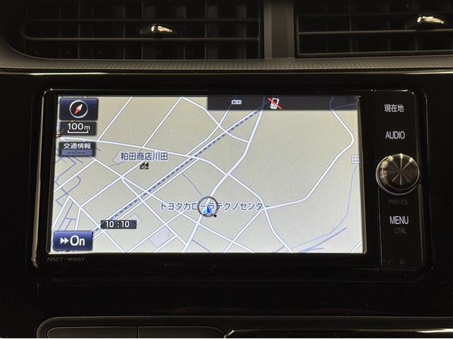 アクア Sスタイルブラック 衝突被害軽減ブレーキ ペダル踏み間違い急発進抑制装置 ナビ フルセグ Bluetooth ワンオーナー 先進ライト 車線逸脱警報 オートエアコン スマートキー CD/DVD再生 デュアルエアバック(10枚目)