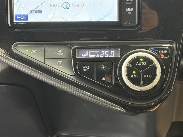 アクア Sスタイルブラック 衝突被害軽減ブレーキ ペダル踏み間違い急発進抑制装置 ナビ フルセグ Bluetooth ワンオーナー 先進ライト 車線逸脱警報 オートエアコン スマートキー CD/DVD再生 デュアルエアバック(20枚目)