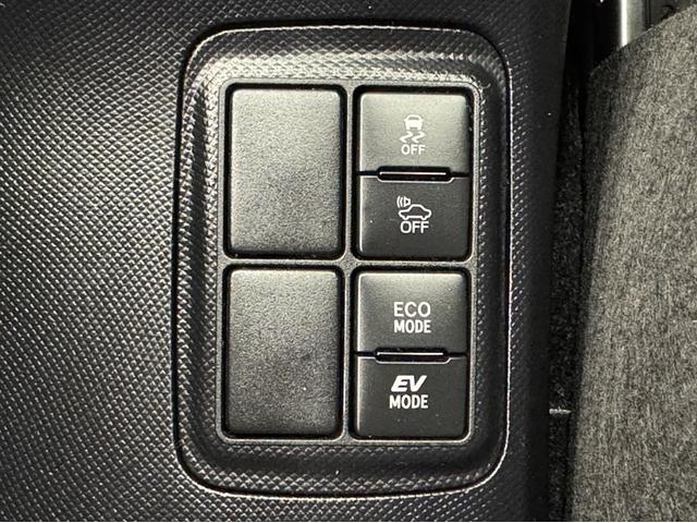 アクア Sスタイルブラック 衝突被害軽減ブレーキ ペダル踏み間違い急発進抑制装置 ナビ フルセグ Bluetooth ワンオーナー 先進ライト 車線逸脱警報 オートエアコン スマートキー CD/DVD再生 デュアルエアバック(21枚目)