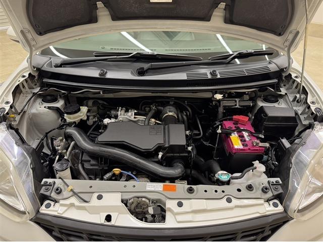 パッソ Ｘ　ＬパッケージＳ　衝突被害軽減ブレーキ　ペダル踏み間違い急発進抑制装置　ナビ　フルセグ　Ｂｌｕｅｔｏｏｔｈ　ＥＴＣ　ベンチシート　スマートキー　アイドリングストップ　バックモニター　車線逸脱警報　オートエアコン（29枚目）