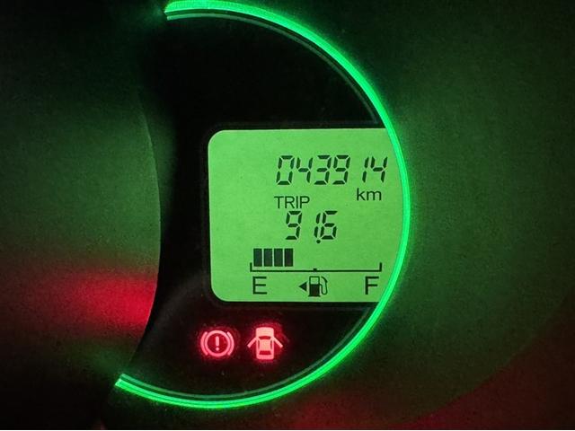 Ｎ－ＢＯＸ Ｇ　ＳＳパッケージ　衝突被害軽減ブレーキ　ペダル踏み間違い急発進抑制装置　ナビ　ワンセグ　Ｂｌｕｅｔｏｏｔｈ　ＥＴＣ　両側電動スライドドア　ベンチシート　スマートキー　オートエアコン　アイドリングストップ（22枚目）