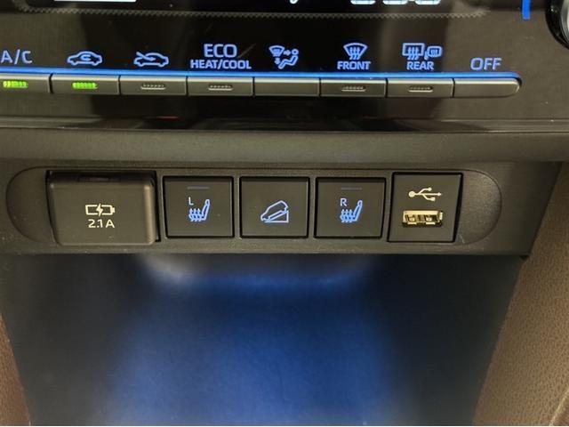 ヤリスクロス Ｚ　ディスプレイオーディオ　Ｂｌｕｅｔｏｏｔｈ　バックモニター　シートヒーター　クルーズコントロール　イモビライザー　衝突被害軽減ブレーキ　ペダル踏み間違急発進抑制装置　車線逸脱警報装置　オートハイビーム（10枚目）