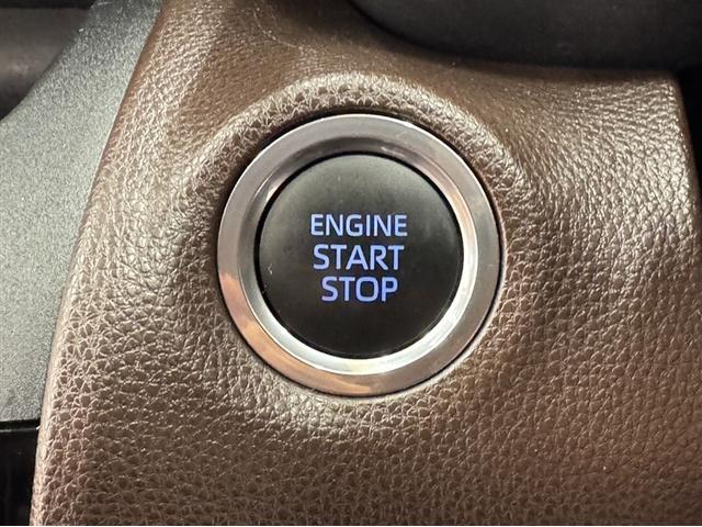 ヤリスクロス Ｚ　ディスプレイオーディオ　Ｂｌｕｅｔｏｏｔｈ　バックモニター　シートヒーター　クルーズコントロール　イモビライザー　衝突被害軽減ブレーキ　ペダル踏み間違急発進抑制装置　車線逸脱警報装置　オートハイビーム（11枚目）