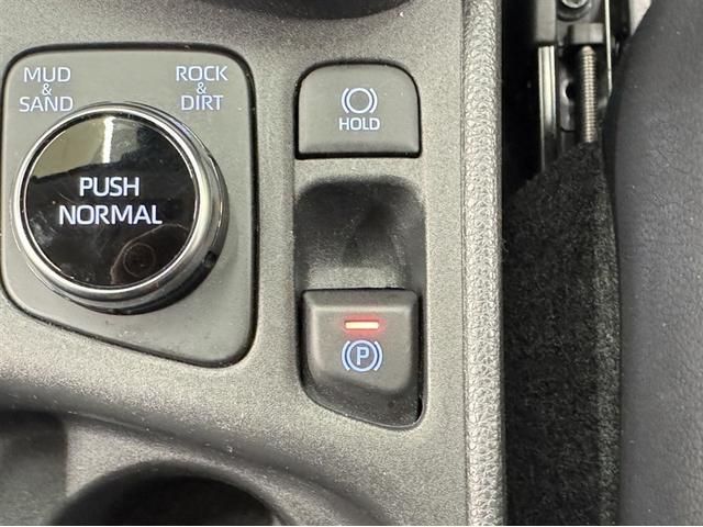 ヤリスクロス Ｚ　ディスプレイオーディオ　Ｂｌｕｅｔｏｏｔｈ　バックモニター　シートヒーター　クルーズコントロール　イモビライザー　衝突被害軽減ブレーキ　ペダル踏み間違急発進抑制装置　車線逸脱警報装置　オートハイビーム（23枚目）