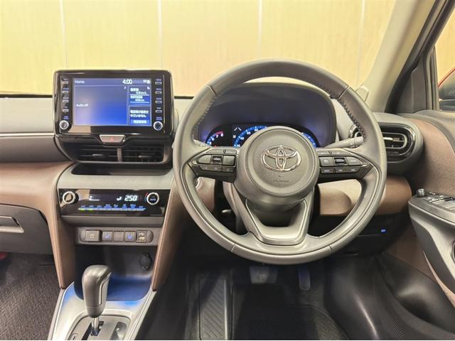 ヤリスクロス Ｚ　衝突被害軽減ブレーキ　ペダル踏み間違い急発進抑制装置　ディスプレイオーディオ　Ｂｌｕｅｔｏｏｔｈ　シートヒーター　ブラインドスポットモニター　ＬＥＤ　クルーズコントロール　バックモニター　パワーシート（6枚目）