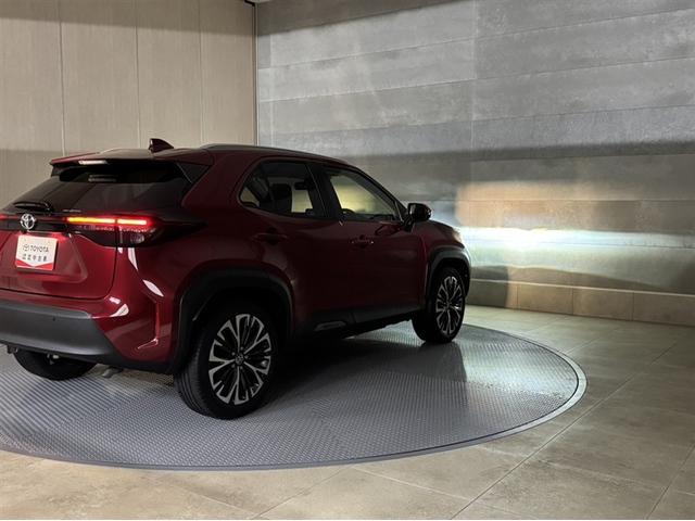 ヤリスクロス Ｚ　衝突被害軽減ブレーキ　ペダル踏み間違い急発進抑制装置　ディスプレイオーディオ　Ｂｌｕｅｔｏｏｔｈ　シートヒーター　ブラインドスポットモニター　ＬＥＤ　クルーズコントロール　バックモニター　パワーシート（14枚目）