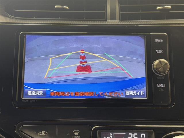 アクア Ｓ　衝突被害軽減ブレーキ　ナビ　フルセグ　Ｂｌｕｅｔｏｏｔｈ　ＥＴＣ　バックモニター　クルーズコントロール　先進ライト　車線逸脱警報　スマートキー　オートエアコン　ＣＤ／ＤＶＤ再生　記録簿　横滑防止装置（9枚目）