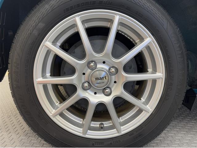 アクア Ｓ　衝突被害軽減ブレーキ　ナビ　フルセグ　Ｂｌｕｅｔｏｏｔｈ　ＥＴＣ　バックモニター　クルーズコントロール　先進ライト　車線逸脱警報　スマートキー　オートエアコン　ＣＤ／ＤＶＤ再生　記録簿　横滑防止装置（13枚目）