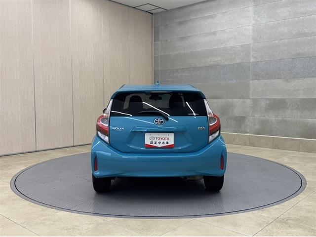 アクア Ｓ　衝突被害軽減ブレーキ　ナビ　フルセグ　Ｂｌｕｅｔｏｏｔｈ　ＥＴＣ　バックモニター　クルーズコントロール　先進ライト　車線逸脱警報　スマートキー　オートエアコン　ＣＤ／ＤＶＤ再生　記録簿　横滑防止装置（26枚目）