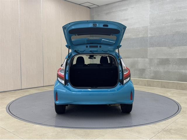 アクア Ｓ　衝突被害軽減ブレーキ　ナビ　フルセグ　Ｂｌｕｅｔｏｏｔｈ　ＥＴＣ　バックモニター　クルーズコントロール　先進ライト　車線逸脱警報　スマートキー　オートエアコン　ＣＤ／ＤＶＤ再生　記録簿　横滑防止装置（27枚目）