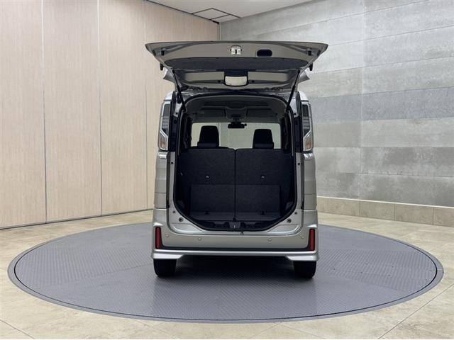 スペーシアカスタム ハイブリッドＸＳターボ　衝突被害軽減ブレーキ　ペダル踏み間違い急発進抑制装置　ナビ　フルセグ　Ｂｌｕｅｔｏｏｔｈ　シートヒーター　両側電動スライドドア　全周囲カメラ　アイドリングストップ　ＥＴＣ　ＬＥＤ　ベンチシート　記録簿（29枚目）