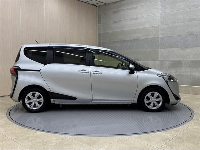 シエンタ G セーフティーエディション 衝突被害軽減ブレーキ ペダル踏み間違い急発進抑制装置 ナビ ワンセグ Bluetooth LED 全周囲カメラ 両側電動スライドドア アイドリングストップ オートエアコン 3列シート スマートキー(15枚目)