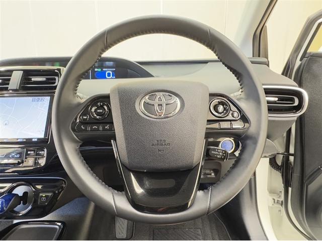 プリウス Ａ　衝突被害軽減ブレーキ　ペダル踏み間違い急発進抑制装置　９インチナビ　フルセグ　Ｂｌｕｅｔｏｏｔｈ　ＥＴＣ　ＬＥＤ　ブラインドスポットモニター　バックモニター　オートエアコン　スマートキー　純正アルミ（26枚目）