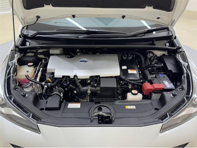 プリウス Ａ　衝突被害軽減ブレーキ　ペダル踏み間違い急発進抑制装置　９インチナビ　フルセグ　Ｂｌｕｅｔｏｏｔｈ　ＥＴＣ　ＬＥＤ　ブラインドスポットモニター　バックモニター　オートエアコン　スマートキー　純正アルミ（33枚目）