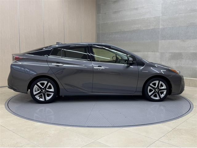 プリウス Sツーリングセレクション 寒冷地仕様 合成皮革シート&シートヒーター フルセグ内蔵メモリーナビ CD/DVD再生 Bluetooth対応 バックモニターETC サイドエアバック オートエアコン スマートキー イモビライザー(16枚目)