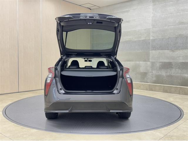 プリウス Sツーリングセレクション 寒冷地仕様 合成皮革シート&シートヒーター フルセグ内蔵メモリーナビ CD/DVD再生 Bluetooth対応 バックモニターETC サイドエアバック オートエアコン スマートキー イモビライザー(27枚目)