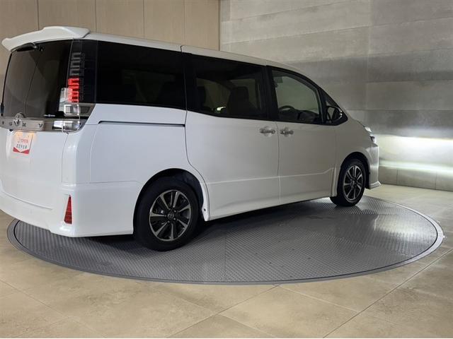 ヴォクシー ZS 煌III 衝突被害軽減ブレーキ ペダル踏み間違い急発進抑制装置 ドライブレコーダー ナビ フルセグ Bluetooth 後席モニター バックモニター ETC LED クルーズコントロール 両側電動スライドドア(15枚目)