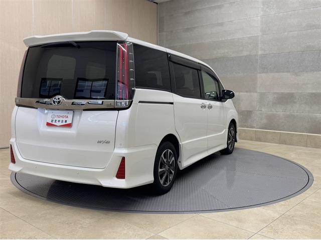 ノア Si ダブルバイビーII 衝突被害軽減ブレーキ ペダル踏み間違い急発進抑制装置 ナビ フルセグ Bluetooth ETC LED 両側電動スライドドア バックモニター クルーズコントロール ワンオーナー CD/DVD再生(17枚目)