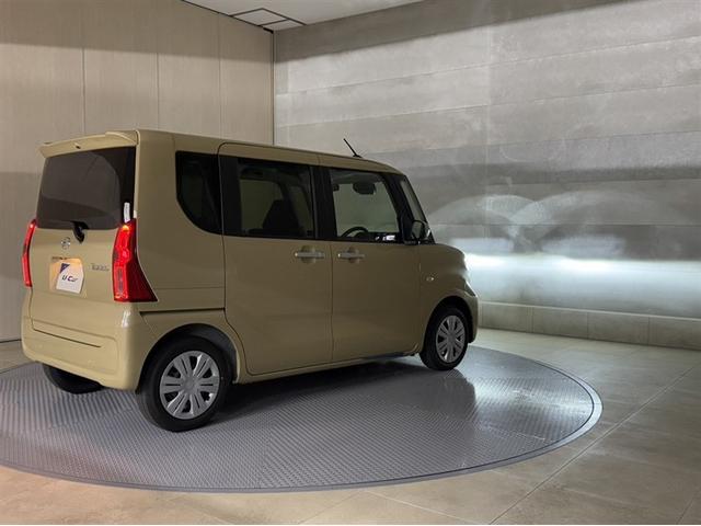 タント Ｘ　届出済未使用車　新品純正ナビ　ＣＤ／ＤＶＤ再生　Ｂｌｕｅｔｏｏｔｈ　バックモニター　シートヒーター　スマートキー　衝突被害軽減ブレーキ　ペダル踏間違い急発進抑制装置　車線逸脱警報装置　オートハイビーム（13枚目）