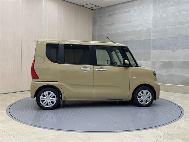 タント Ｘ　届出済未使用車　新品純正ナビ　ＣＤ／ＤＶＤ再生　Ｂｌｕｅｔｏｏｔｈ　バックモニター　シートヒーター　スマートキー　衝突被害軽減ブレーキ　ペダル踏間違い急発進抑制装置　車線逸脱警報装置　オートハイビーム（15枚目）