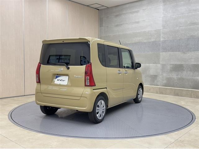 タント Ｘ　届出済未使用車　新品純正ナビ　ＣＤ／ＤＶＤ再生　Ｂｌｕｅｔｏｏｔｈ　バックモニター　シートヒーター　スマートキー　衝突被害軽減ブレーキ　ペダル踏間違い急発進抑制装置　車線逸脱警報装置　オートハイビーム（17枚目）