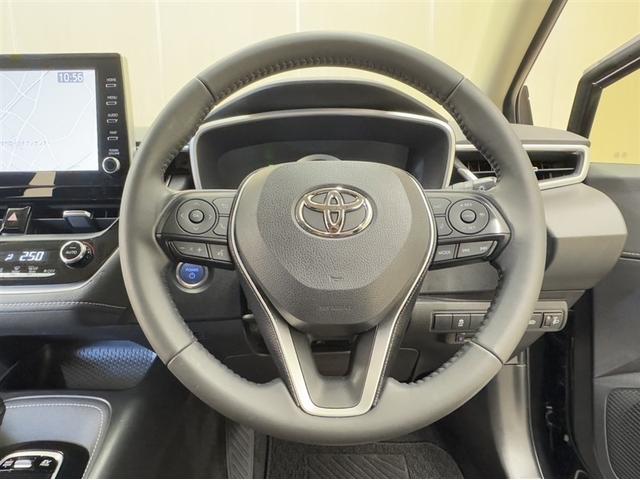 カローラツーリング ハイブリッド　Ｓ　衝突被害軽減ブレーキ　ペダル踏み間違い急発進抑制装置　ドライブレコーダー　ナビ　フルセグ　Ｂｌｕｅｔｏｏｔｈ　ＥＴＣ　ＬＥＤ　バックモニター　ブラインドスポットモニター　クルーズコントロール　記録簿（7枚目）