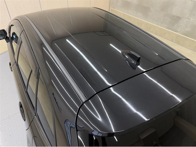 カローラツーリング ハイブリッド　Ｓ　衝突被害軽減ブレーキ　ペダル踏み間違い急発進抑制装置　ドライブレコーダー　ナビ　フルセグ　Ｂｌｕｅｔｏｏｔｈ　ＥＴＣ　ＬＥＤ　バックモニター　ブラインドスポットモニター　クルーズコントロール　記録簿（28枚目）