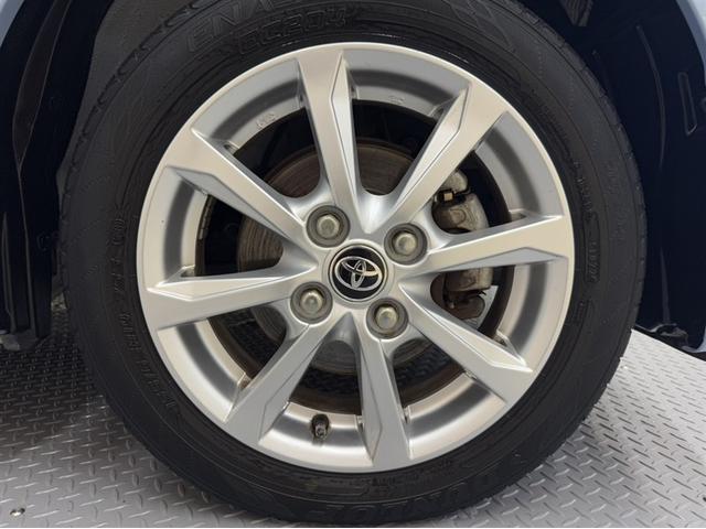 ピクシスメガ Ｌ　ＳＡＩＩＩ　衝突被害軽減ブレーキ　ペダル踏み間違い急発進抑制装置　ＥＴＣ　両側電動スライドドア　オートエアコン　アイドリングストップ　先進ライト　車線逸脱警報　スマートキー　純正アルミ　デュアル・サイドエアバック（10枚目）