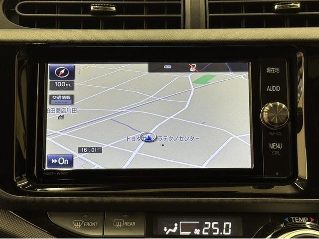 アクア Ｓスタイルブラック　衝突被害軽減ブレーキ　ナビ　フルセグ　Ｂｌｕｅｔｏｏｔｈ　バックモニター　ＥＴＣ　先進ライト　車線逸脱警報　オートエアコン　スマートキー　ＣＤ／ＤＶＤ再生　デュアル・サイドエアバック　横滑り防止装置（9枚目）