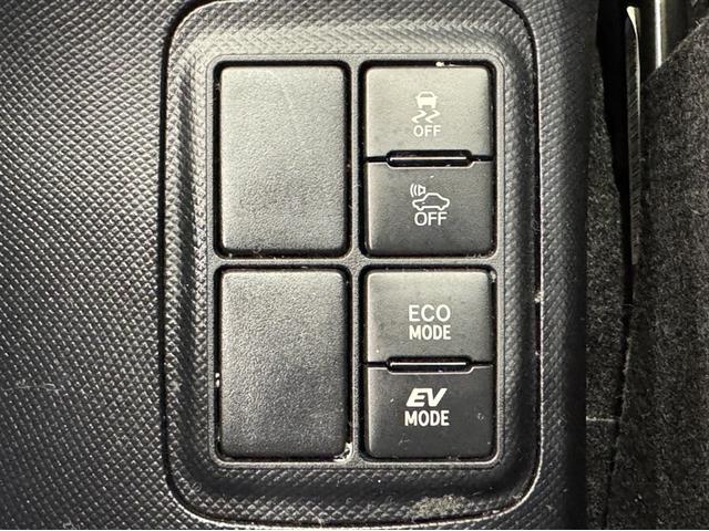 アクア Ｓスタイルブラック　衝突被害軽減ブレーキ　ナビ　フルセグ　Ｂｌｕｅｔｏｏｔｈ　バックモニター　ＥＴＣ　先進ライト　車線逸脱警報　オートエアコン　スマートキー　ＣＤ／ＤＶＤ再生　デュアル・サイドエアバック　横滑り防止装置（22枚目）