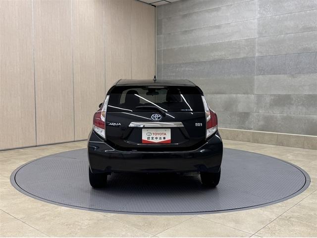 アクア Ｓスタイルブラック　衝突被害軽減ブレーキ　ナビ　フルセグ　Ｂｌｕｅｔｏｏｔｈ　バックモニター　ＥＴＣ　先進ライト　車線逸脱警報　オートエアコン　スマートキー　ＣＤ／ＤＶＤ再生　デュアル・サイドエアバック　横滑り防止装置（25枚目）