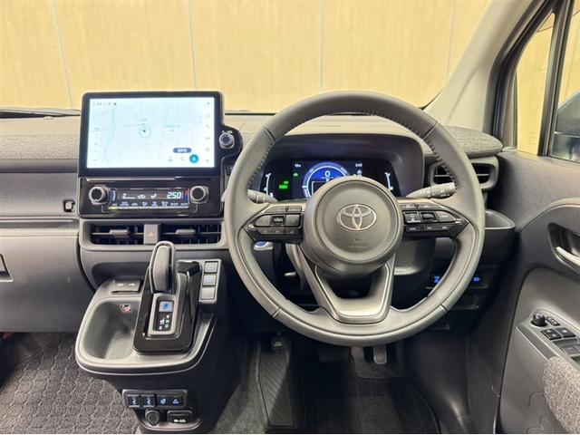 シエンタ ハイブリッドZ 衝突被害軽減ブレーキ ペダル踏み間違い急発進抑制装置 ドライブレコーダー 電源コンセント シートヒーター ナビ フルセグ Bluetooth 全周囲カメラ 両側電動スライドドア ETC LED(6枚目)