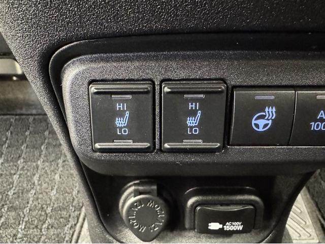 シエンタ ハイブリッドZ 衝突被害軽減ブレーキ ペダル踏み間違い急発進抑制装置 ドライブレコーダー 電源コンセント シートヒーター ナビ フルセグ Bluetooth 全周囲カメラ 両側電動スライドドア ETC LED(14枚目)