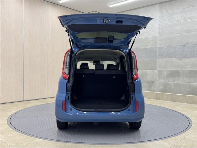 シエンタ ハイブリッドZ 衝突被害軽減ブレーキ ペダル踏み間違い急発進抑制装置 ドライブレコーダー 電源コンセント シートヒーター ナビ フルセグ Bluetooth 全周囲カメラ 両側電動スライドドア ETC LED(33枚目)