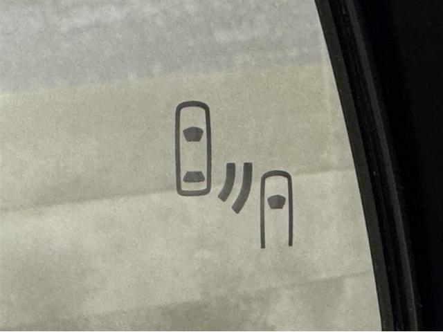 ヴォクシー ハイブリッドＳ－Ｚ　衝突被害軽減ブレーキ　ペダル踏み間違い急発進抑制装置　ドライブレコーダー　電源コンセント　シートヒーター　ナビ　フルセグ　Ｂｌｕｅｔｏｏｔｈ　両側電動スライドドア　全周囲カメラ　ＥＴＣ　ＬＥＤ（13枚目）