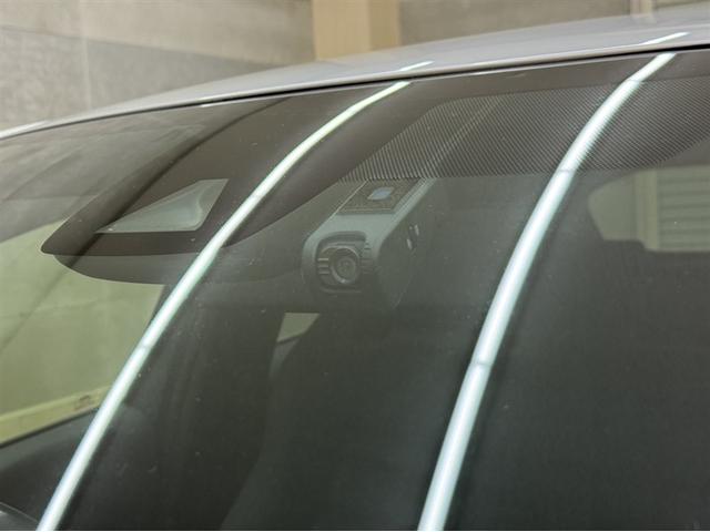 カローラスポーツ ハイブリッドＧ　Ｚ　衝突被害軽減ブレーキ　ペダル踏み間違い急発進抑制装置　ドライブレコーダー　ナビ　フルセグ　Ｂｌｕｅｔｏｏｔｈ　ＥＴＣ　ＬＥＤ　ブラインドスポットモニター　クルーズコントロール　バックモニター（11枚目）