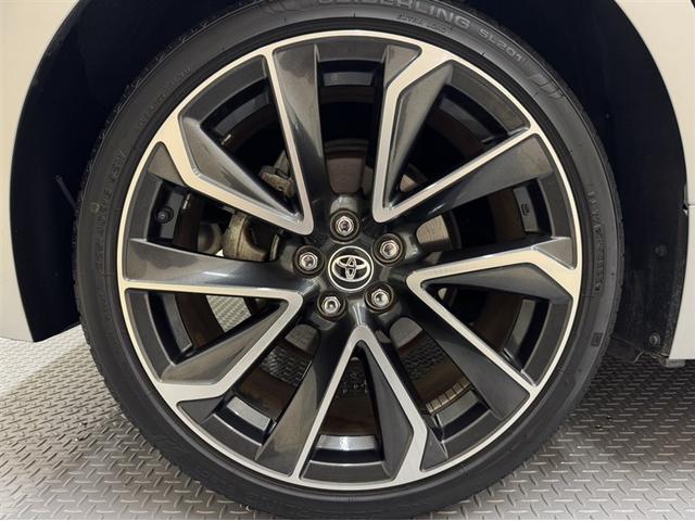 カローラスポーツ ハイブリッドＧ　Ｚ　衝突被害軽減ブレーキ　ペダル踏み間違い急発進抑制装置　ドライブレコーダー　ナビ　フルセグ　Ｂｌｕｅｔｏｏｔｈ　ＥＴＣ　ＬＥＤ　ブラインドスポットモニター　クルーズコントロール　バックモニター（14枚目）