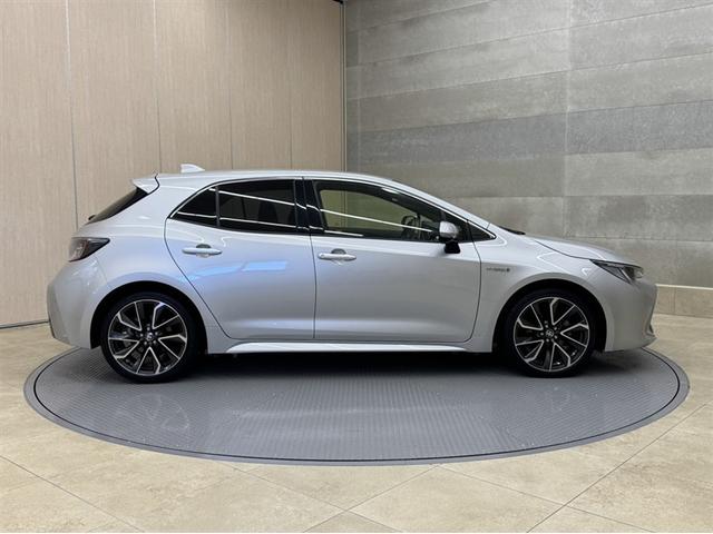 カローラスポーツ ハイブリッドＧ　Ｚ　衝突被害軽減ブレーキ　ペダル踏み間違い急発進抑制装置　ドライブレコーダー　ナビ　フルセグ　Ｂｌｕｅｔｏｏｔｈ　ＥＴＣ　ＬＥＤ　ブラインドスポットモニター　クルーズコントロール　バックモニター（17枚目）