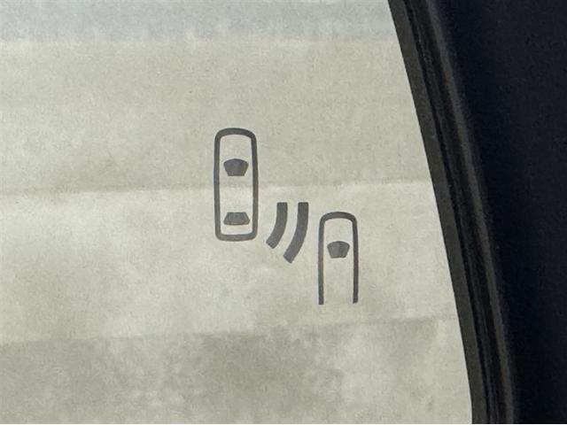 ＲＡＶ４ アドベンチャー　オフロードパッケージＩＩ　４ＷＤ　衝突被害軽減ブレーキ　ペダル踏み間違い急発進抑制装置　ナビ　フルセグ　Ｂｌｕｅｔｏｏｔｈ　ＥＴＣ　ＬＥＤ　シートヒーター・ベンチレーション　クルーズコントロール　バックモニター　オートエアコン（11枚目）