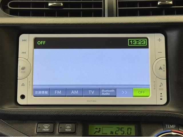 アクア Ｇ　ワンセグ内蔵メモリー　Ｂｌｕｅｔｏｏｔｈ対応　バックモニター　ＥＴＣ　スマートキー　イモビライザー　ワンオーナー　オートエアコン　横滑り防止装置　ＡＢＳ　全席パワーウィンドウ　パワーステアリング（8枚目）