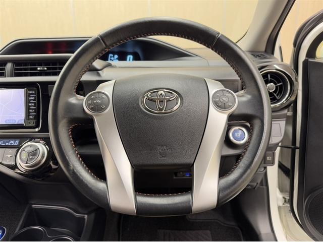 アクア Ｘ－アーバン　ソリッド　衝突被害軽減ブレーキ　ナビ　ワンセグ　Ｂｌｕｅｔｏｏｔｈ　シートヒーター　ＥＴＣ　ＬＥＤ　先進ライト　車線逸脱警報　スマートキー　オートエアコン　バックモニター　純正アルミ　デュアルエアバック（24枚目）