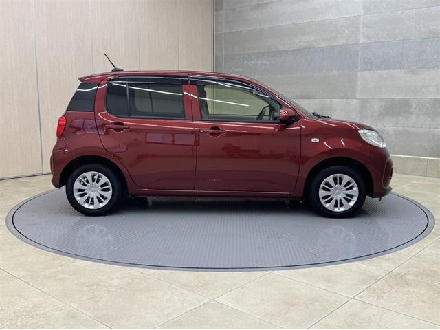 パッソ X LパッケージS 衝突被害軽減ブレーキ ペダル踏間違急発進抑制装置車線逸脱警報装置 オートハイビーム アイドリングストップ 横滑り防止装置 ABS ワンセグ内蔵メモリー Bluetooth バックモニター ワンオーナー(13枚目)