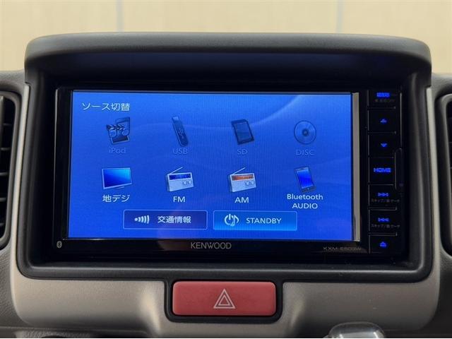 エブリイ ＰＣリミテッド　衝突被害軽減ブレーキ　ペダル踏み間違い急発進抑制装置　フルセグ内蔵メモリーナビ　ＣＤ／ＤＶＤ再生　Ｂｌｕｅｔｏｏｔｈ　バックモニター　ＥＴＣ　キーレスエントリー　整備記録簿　マニュアルエアコン　ＡＢＳ（6枚目）