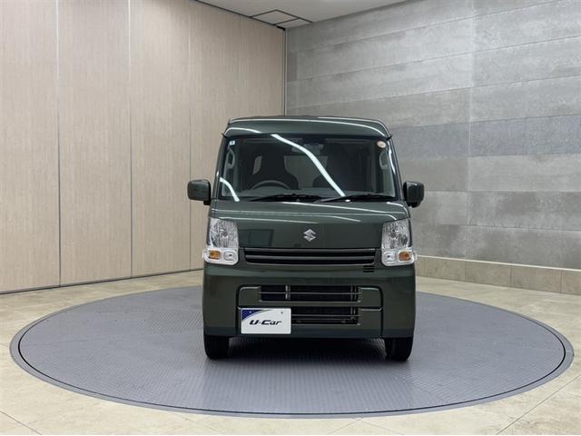 エブリイ ＰＣリミテッド　衝突被害軽減ブレーキ　ペダル踏み間違い急発進抑制装置　フルセグ内蔵メモリーナビ　ＣＤ／ＤＶＤ再生　Ｂｌｕｅｔｏｏｔｈ　バックモニター　ＥＴＣ　キーレスエントリー　整備記録簿　マニュアルエアコン　ＡＢＳ（11枚目）