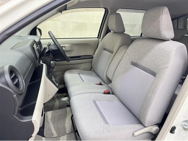 パッソ Ｘ　ＬパッケージＳ　衝突被害軽減ブレーキ　ペダル踏み間違急発進抑制装置　車線逸脱警報装置　フルセグ内蔵メモリーナビ　ＣＤ／ＤＶＤ　Ｂｌｕｅｔｏｏｔｈ対応　バックモニター　ＥＴＣ　スマートキー　オートエアコン　ベンチシート（18枚目）